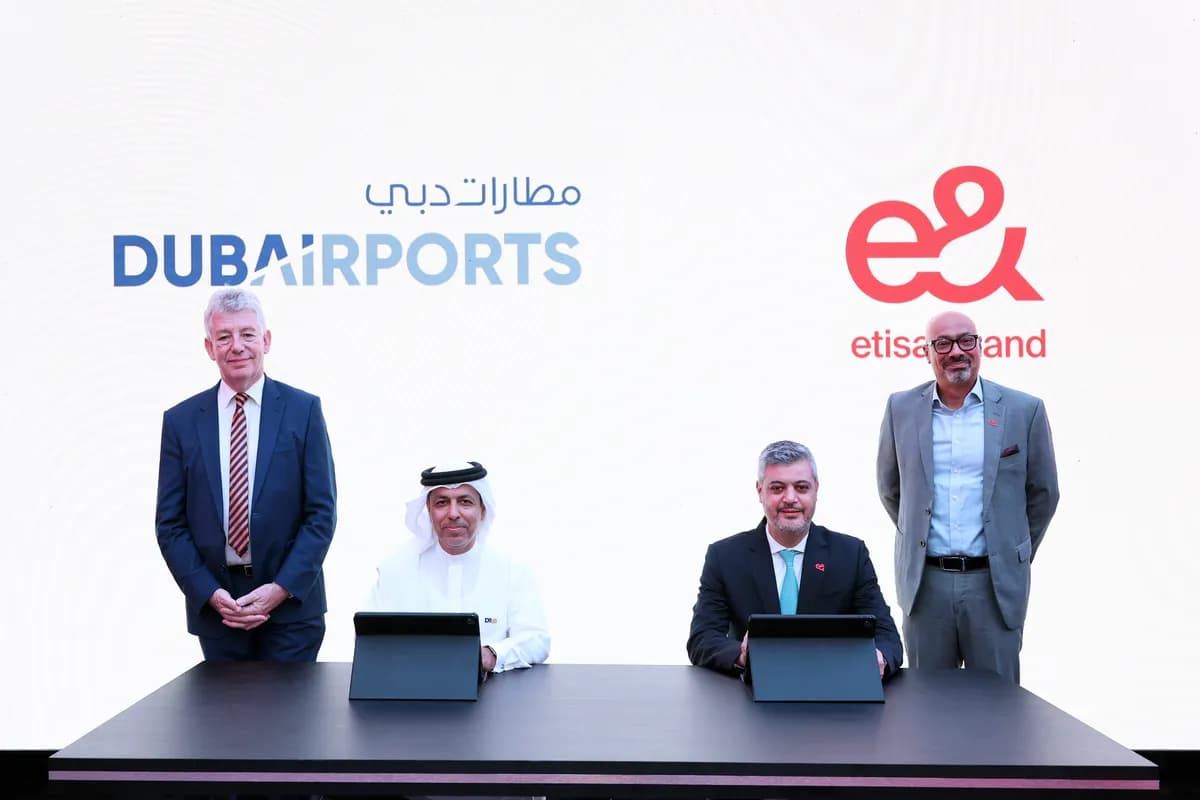 إي آند الإمارات تتعاون مع مطارات دبي لتعزيز العمليات باستخدام شبكة الجيل الخامس_ssict_1200_800