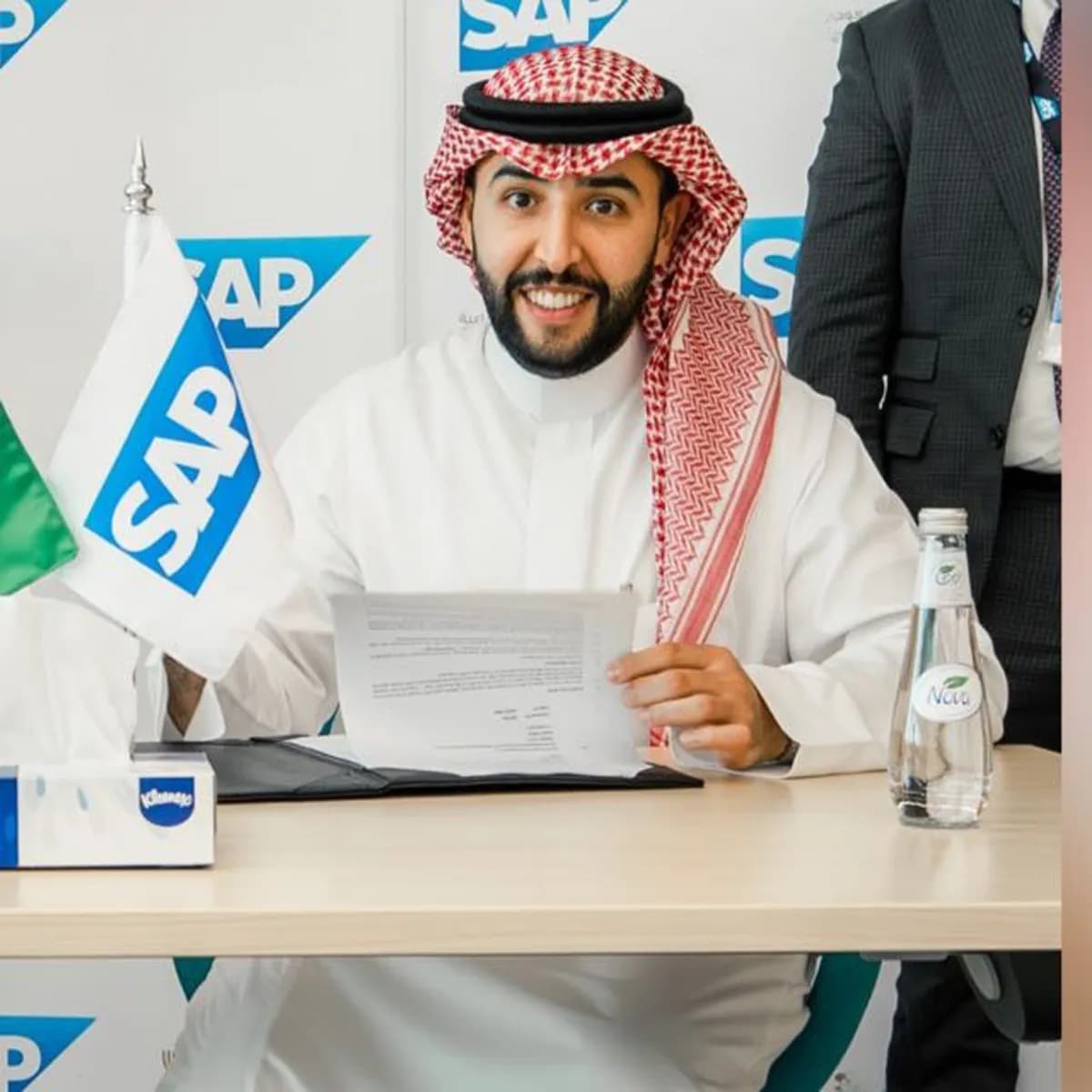 السعودية جوجل كلاود تتعاون مع إس إيه بي لإتاحة منصة بزنس تكنولوجي من إس إيه بي في المملكة للعملاء الخاضعين للقوانين والتشريعات ذ_