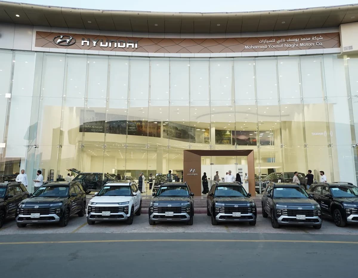 الناغي هيونداي تكشف عن سيارة هيونداي كريتا جراند 2025 المطورة في صالات عرضها_ssict_1200_932