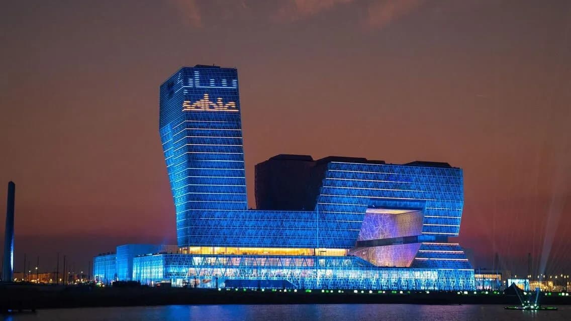 تحقيقاً لرؤية السعودية 2030التكنولوجيا رافد أساسي لتطوير القطاعات الحيوية في المملكة_ssict_1136_639