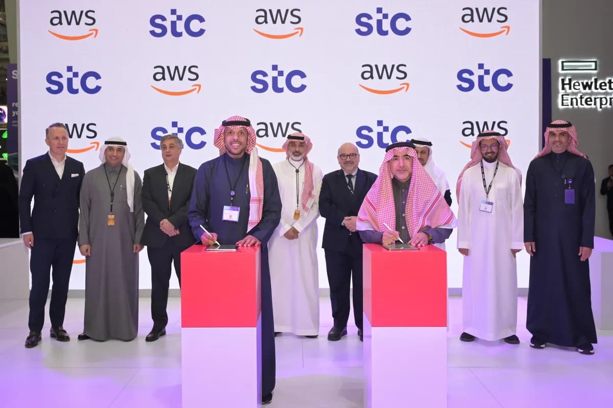 مجموعة stc وAWS تعلنان عن شراكة استراتيجية لدفع أجندة التحول الرقمي_ssict_1200_800