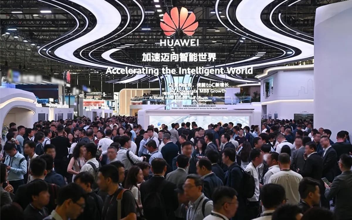 Huawei's booths in Hall N1 at MWC Shanghai 2025_ssict_1200_750