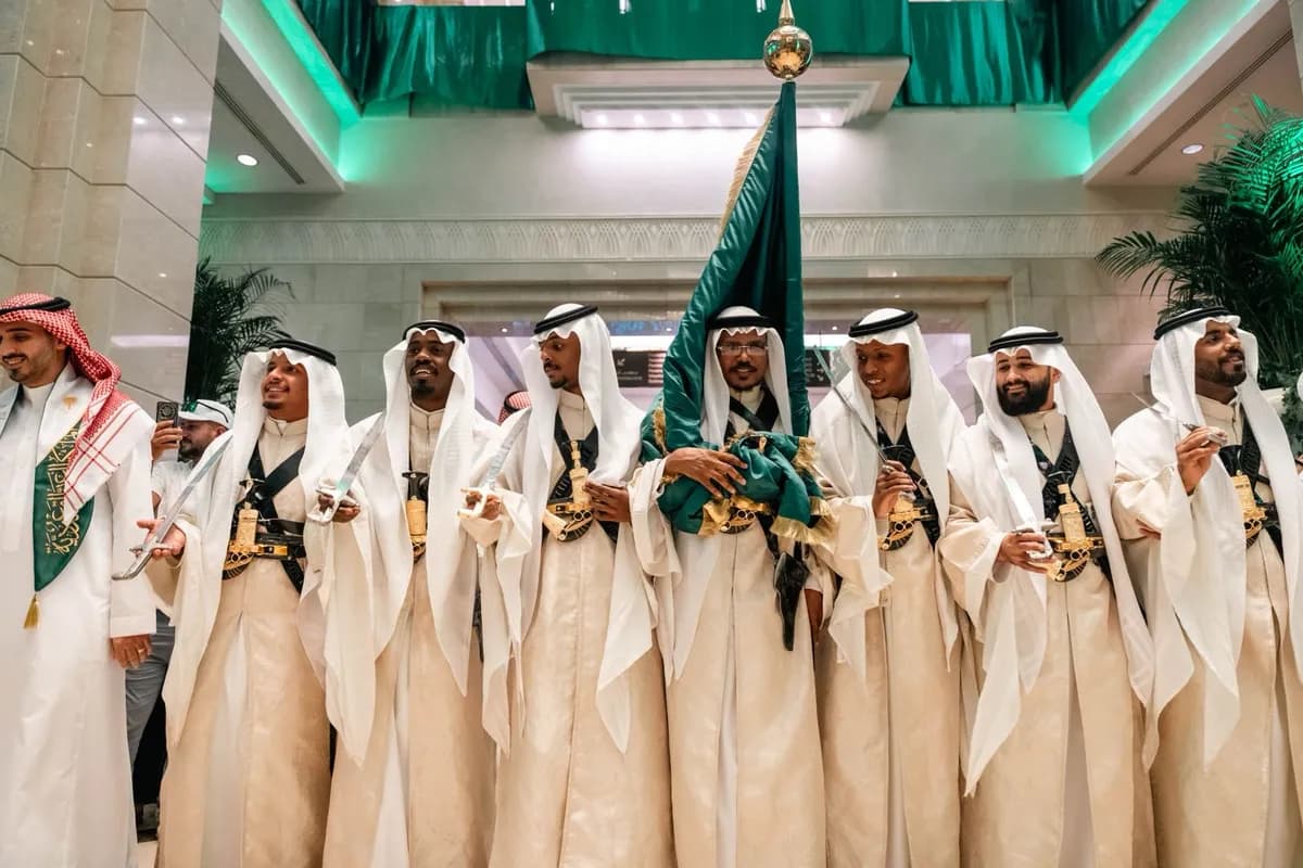 فنادق مكة سخّرت احتفالاتها لإشراك المعتمرين في فعاليات اليوم الوطني_ssict_1200_800