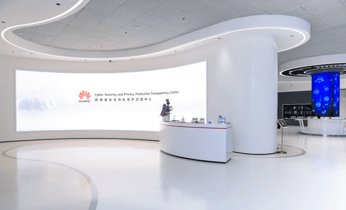 Huawei Opens its Largest Global Cyber Security and Privacy Protection Transparency Center in China