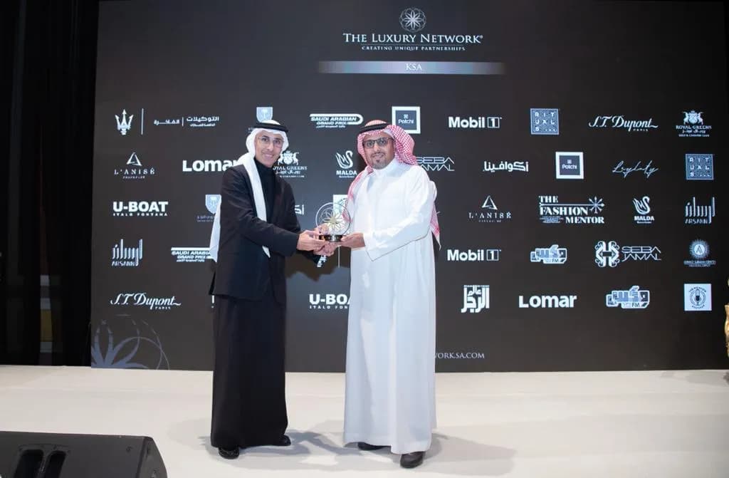 Fakieh honoring the Chairman of Saudi Automobile and Motorcycle Federation_ssict_1024_671
