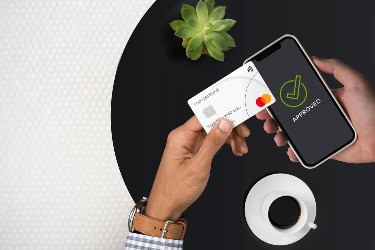 Mastercard_Tap on Phone_ssict_1200_801