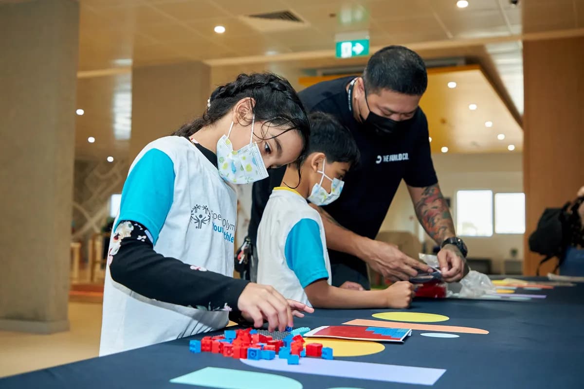 LEGO® play is a highly effective tool in developing social interactions_ssict_1200_800
