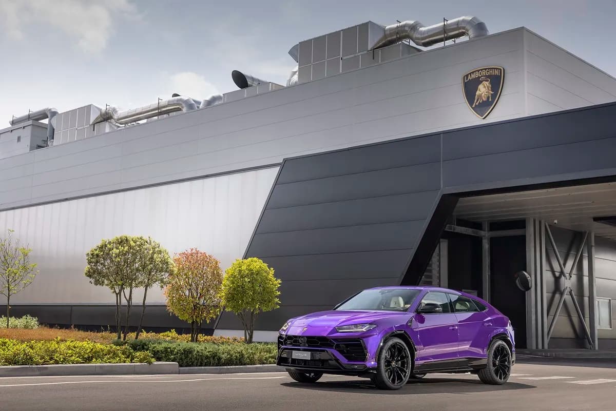 Image 1 - The 20,000 Lamborghini Urus_ssict_1200_801