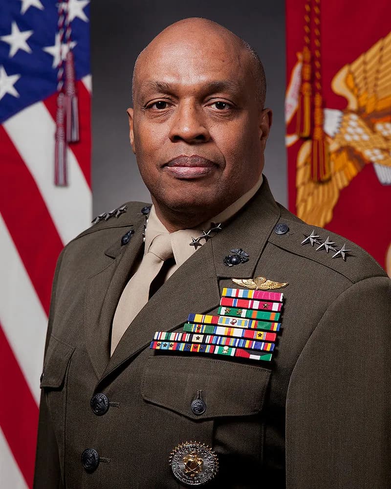 Lieutenant_General_Vincent_R._Stewart_ssict_800_1000