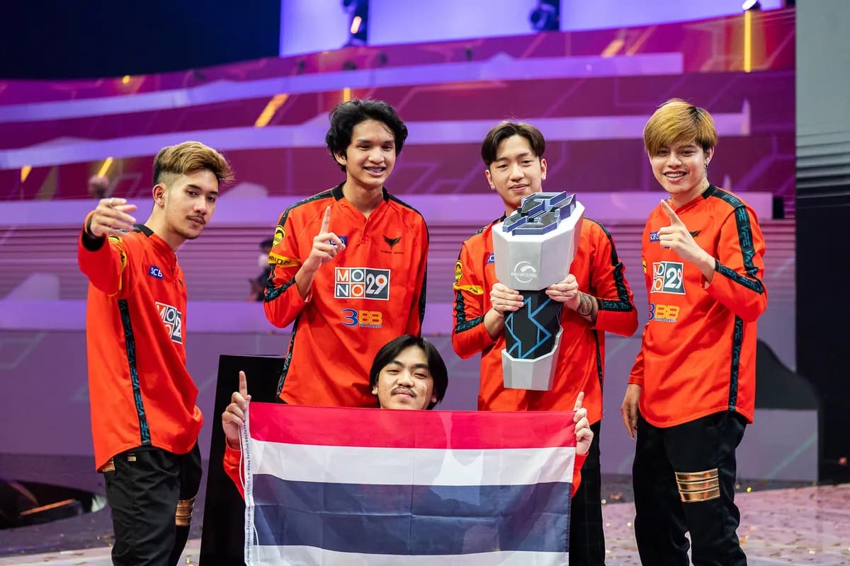 PUBG MOBILE World Invitational winners Vampire Esports celebrating their victory at Gamers8_ssict_1200_800