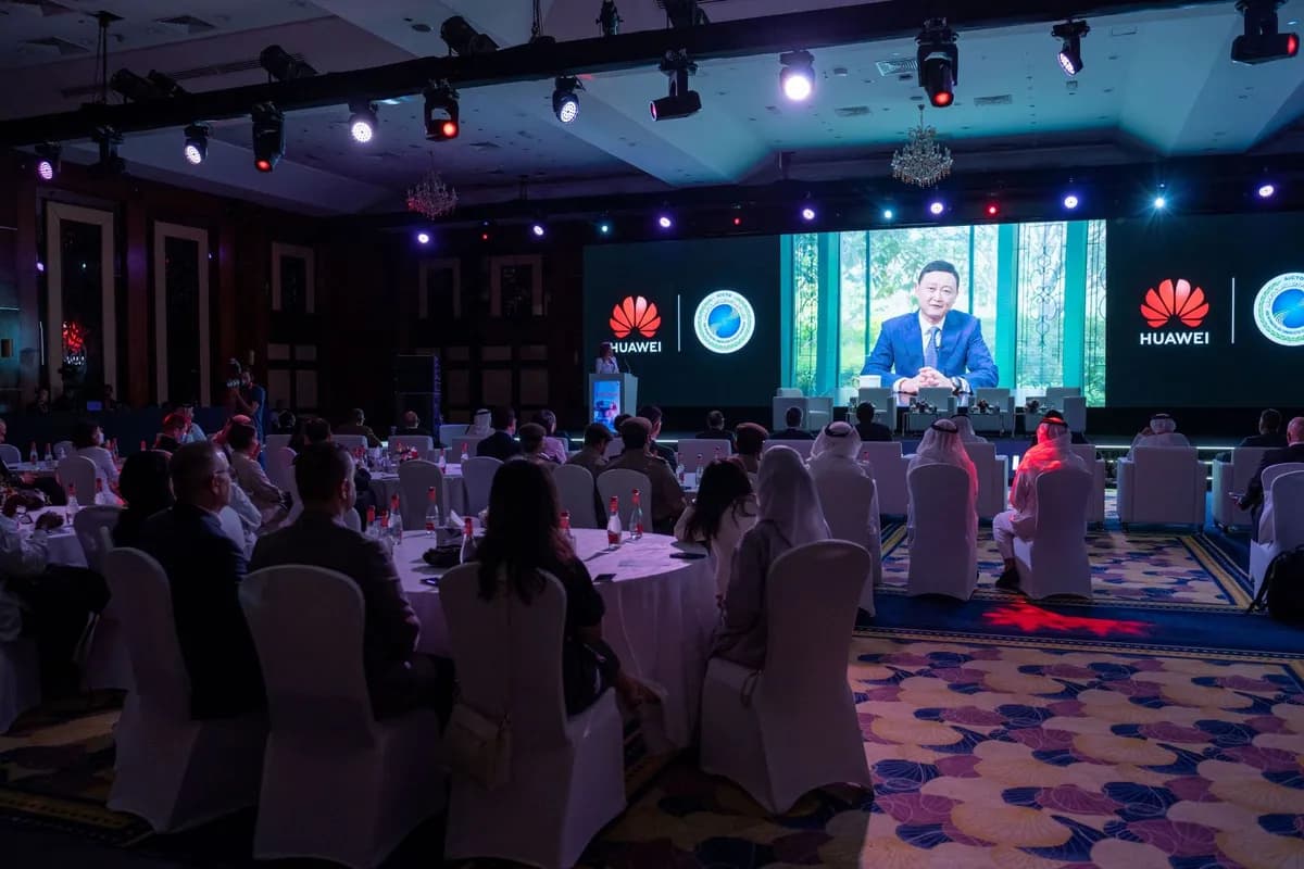Jeff Wang Global President of Public Affairs and Communications Huawei delivering the opening keynote speech_ssict_1200_800