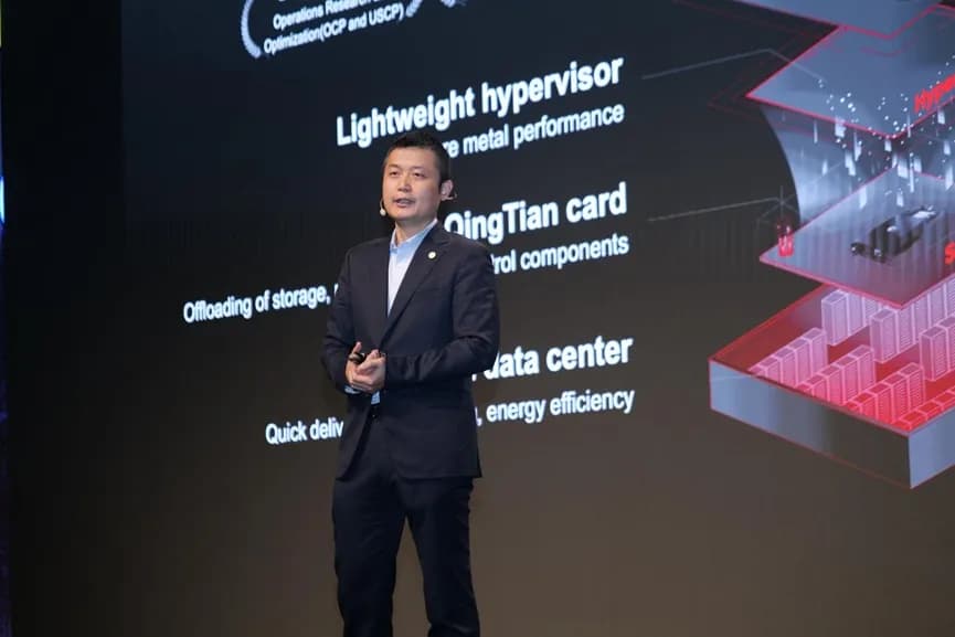 William Dong, President of Huawei Cloud Marketing_ssict_865_577