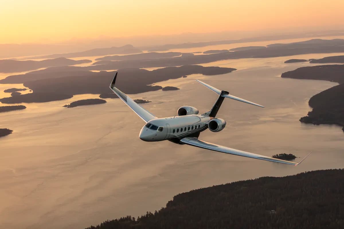 Flexjet G650 sunset over water_ssict_1200_800
