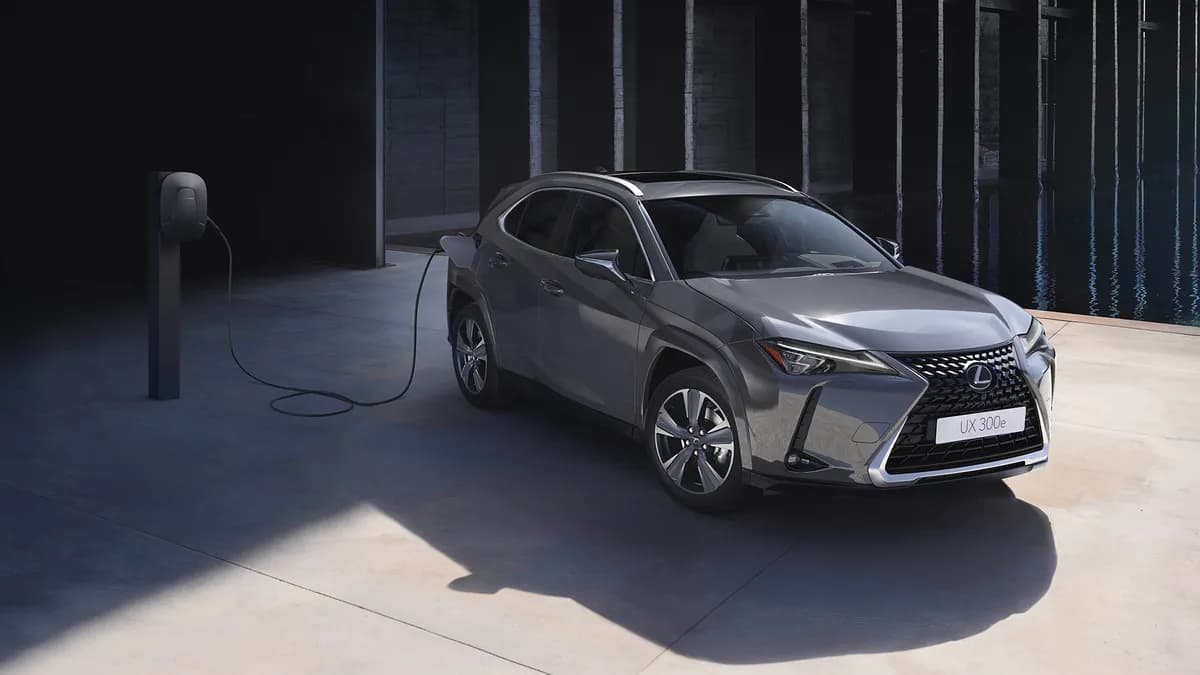 Lexus Announces Partial Improvements to Battery EV UX300e_ssict_1200_675