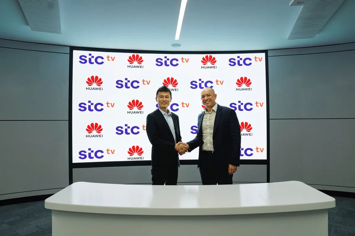 Huawei x STC Partnership_ssict_1200_800