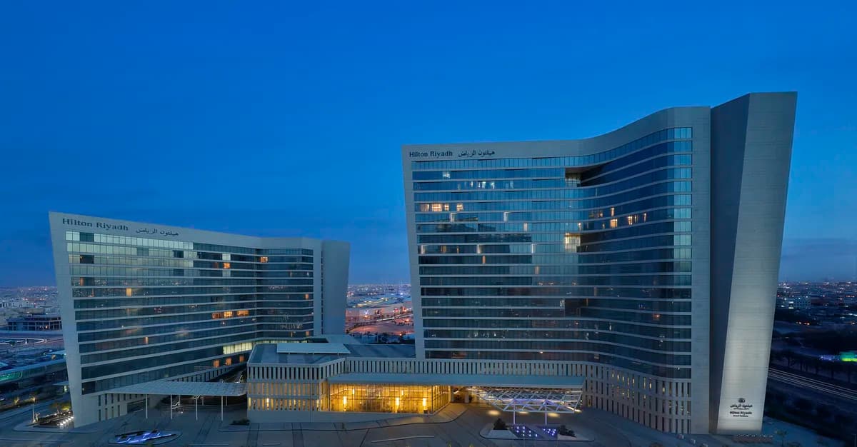 RUHCHHI_External_HotelShot_Night_ssict_1200_626