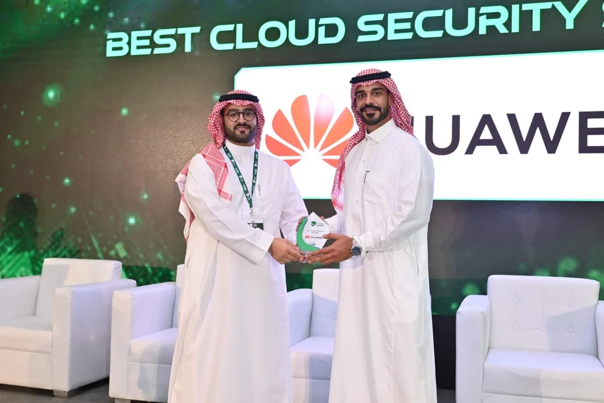CYSEC Saudi 2023_Huawei CLOUD wins Best Cloud Security Solutions award (Final English)_ssict_1200_801