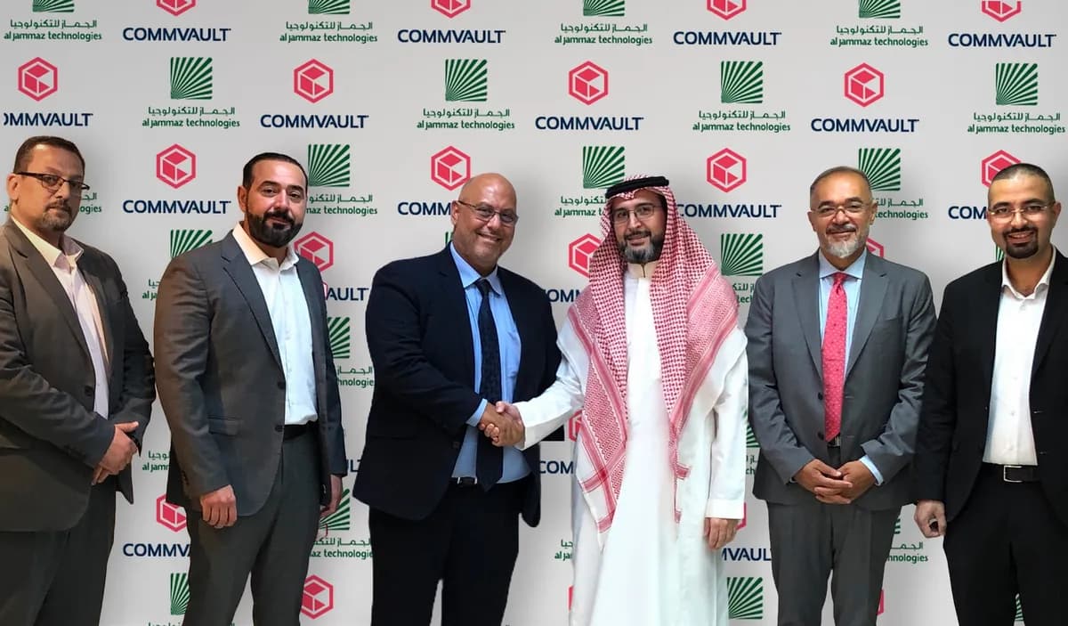 Commvault and Al Jammaz Technologies group photo_ssict_1200_703