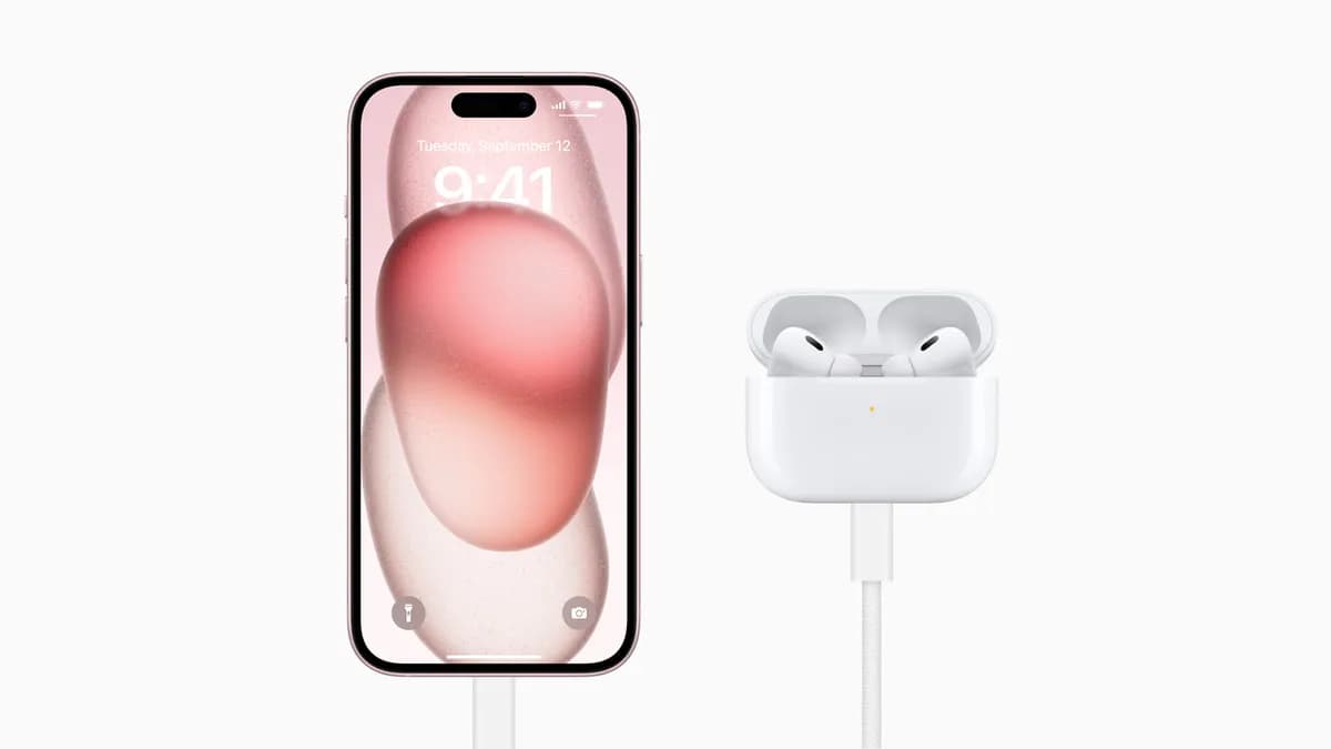 Apple-AirPods-Pro-2nd-generation-USB-C-connection-demo-230912_big.jpg.large_2x_ssict_1200_675