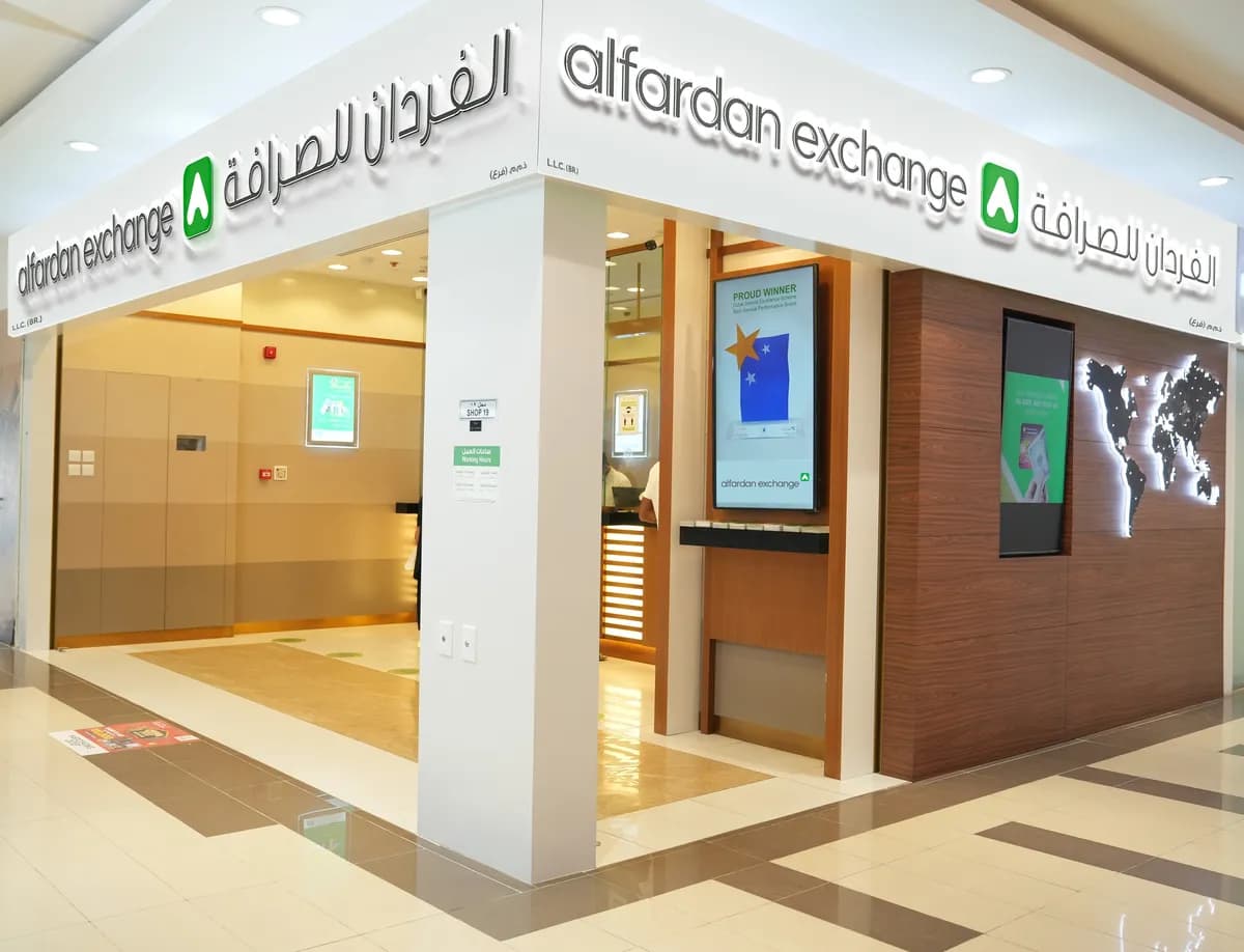 Al Fardan Exchange_Crown Mall Branch_ssict_1200_918