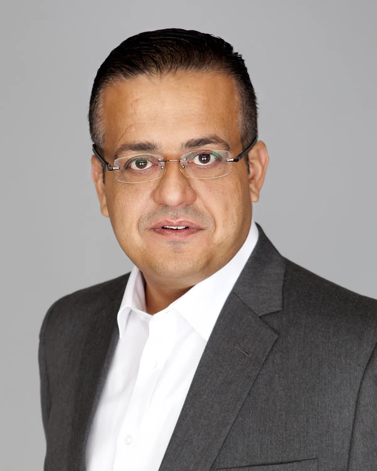 PhotoHeadshot_Firas-Jadalla_2023_ssict_1200_1501