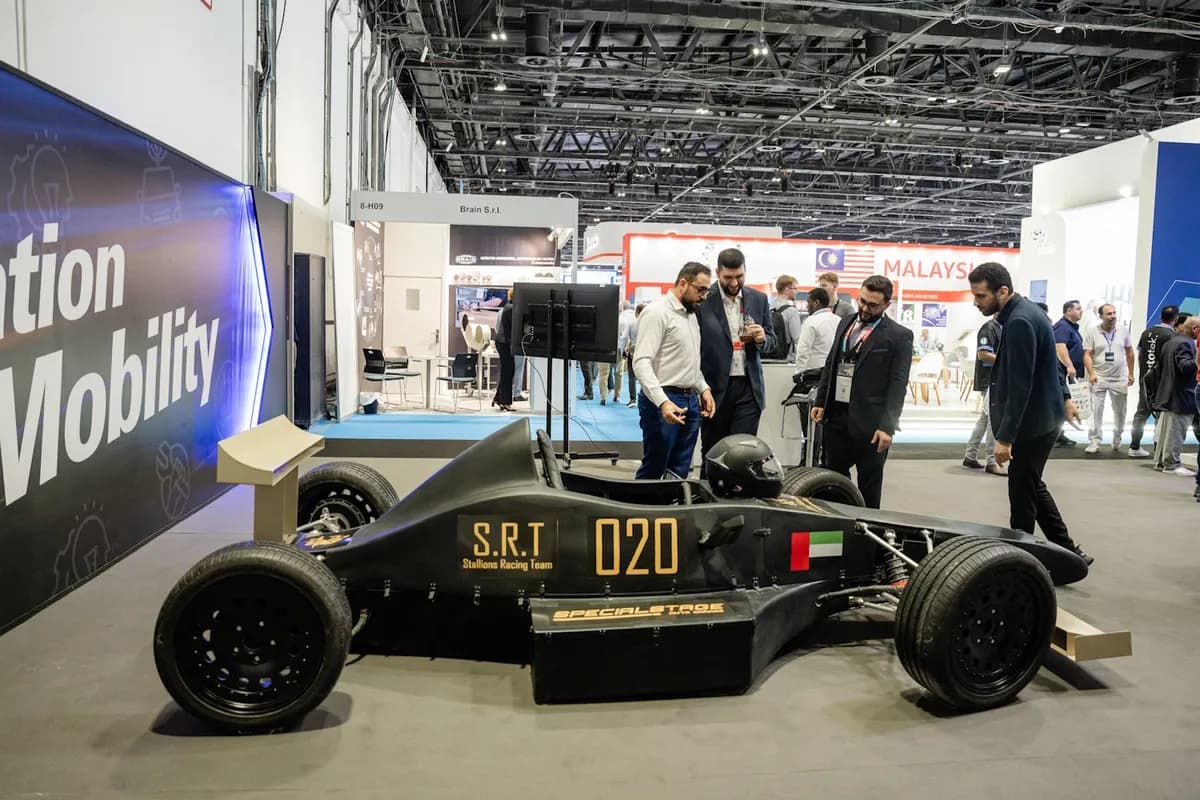 abu-dhabi-university-f1-vehicle_ssict_1200_800