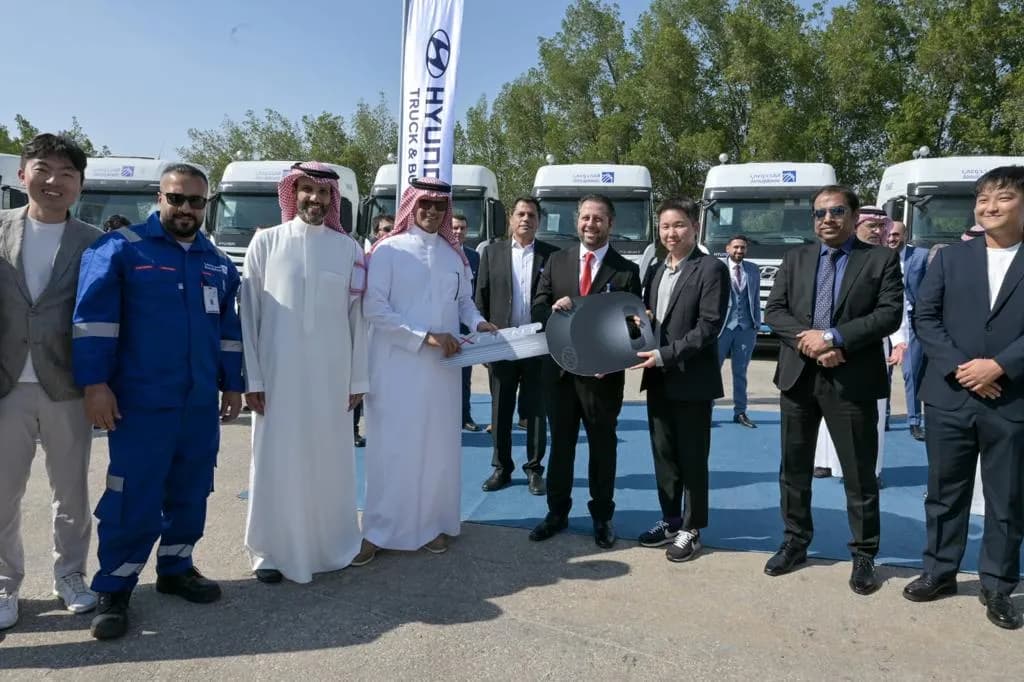 لمجدوعي للسيارات تسلم الدفعة الاولى من شاحنات اكسينت 20232_ssict_1024_682