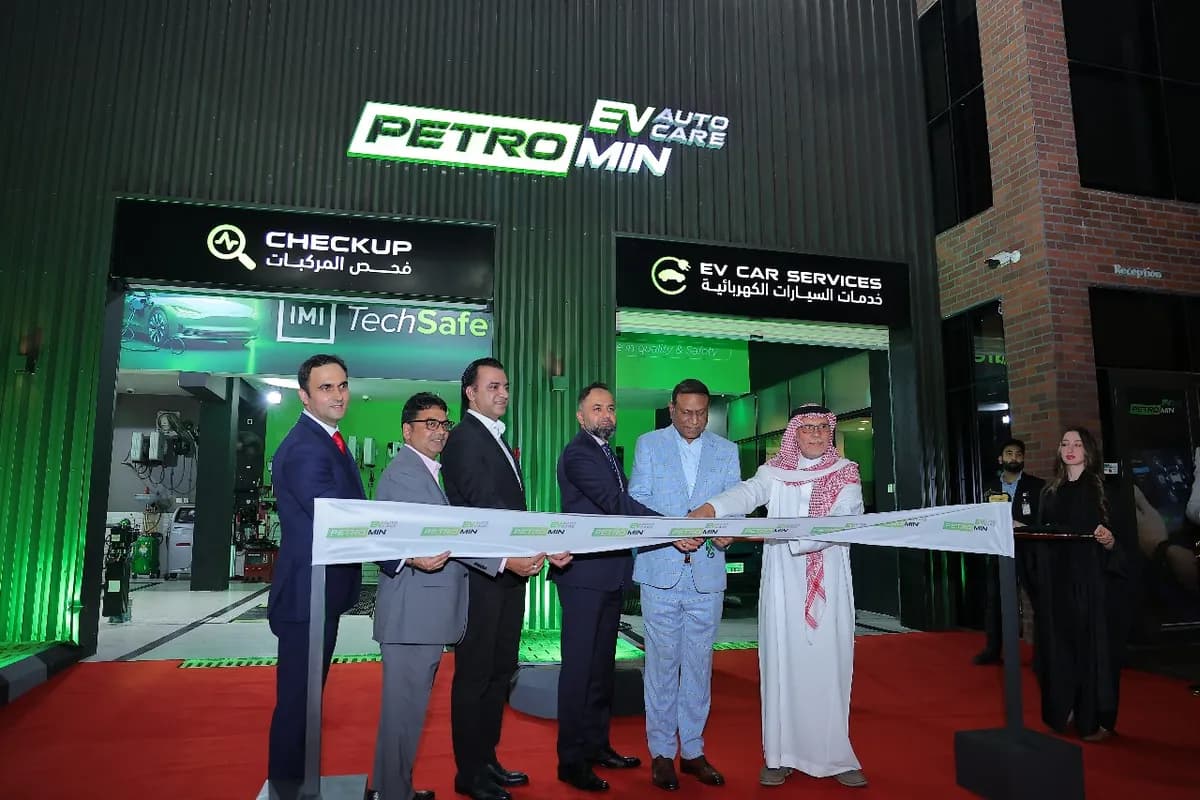 Petromin EV AUTO CAREتفتتح أول شبكة مراكز لصيانة السيارات الكهربائية والهجينة في المملكة3_ssict_1200_800