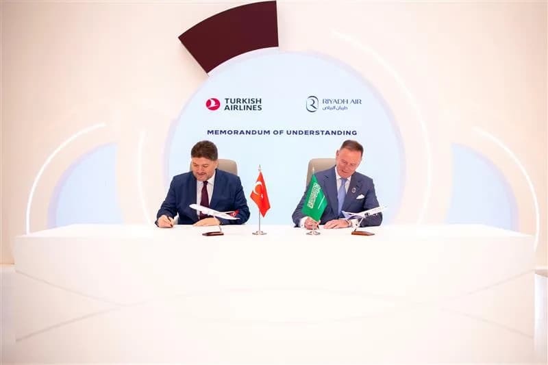 طيران الرياض والخطوط الجوية التركية يوقعان مذكرة تعاون استراتيجي لتعزيز العمل المشترك وتقديم حزمة مزايا متكاملة لعملائهما2_ssict_800_533
