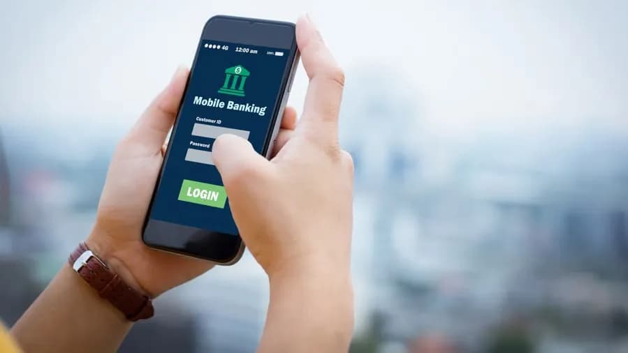 الخدمات المالية المتنقلة ضرورية لنمو مشغلي شبكات الهاتف المحمول_ssict_899_506