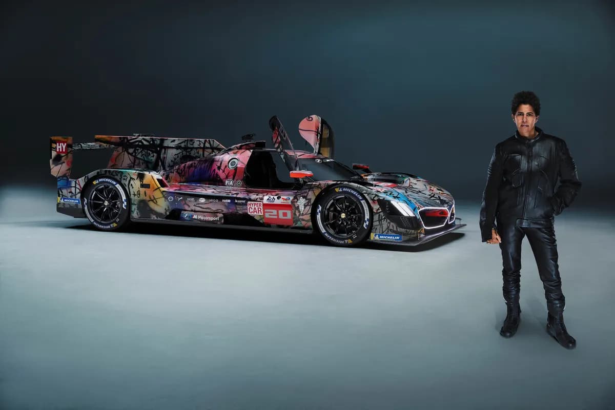 Julie Mehretu’s BMW Art Car Celebrates its Wor ld Premiere at the Centre Pompidou in Paris_ssict_1200_800