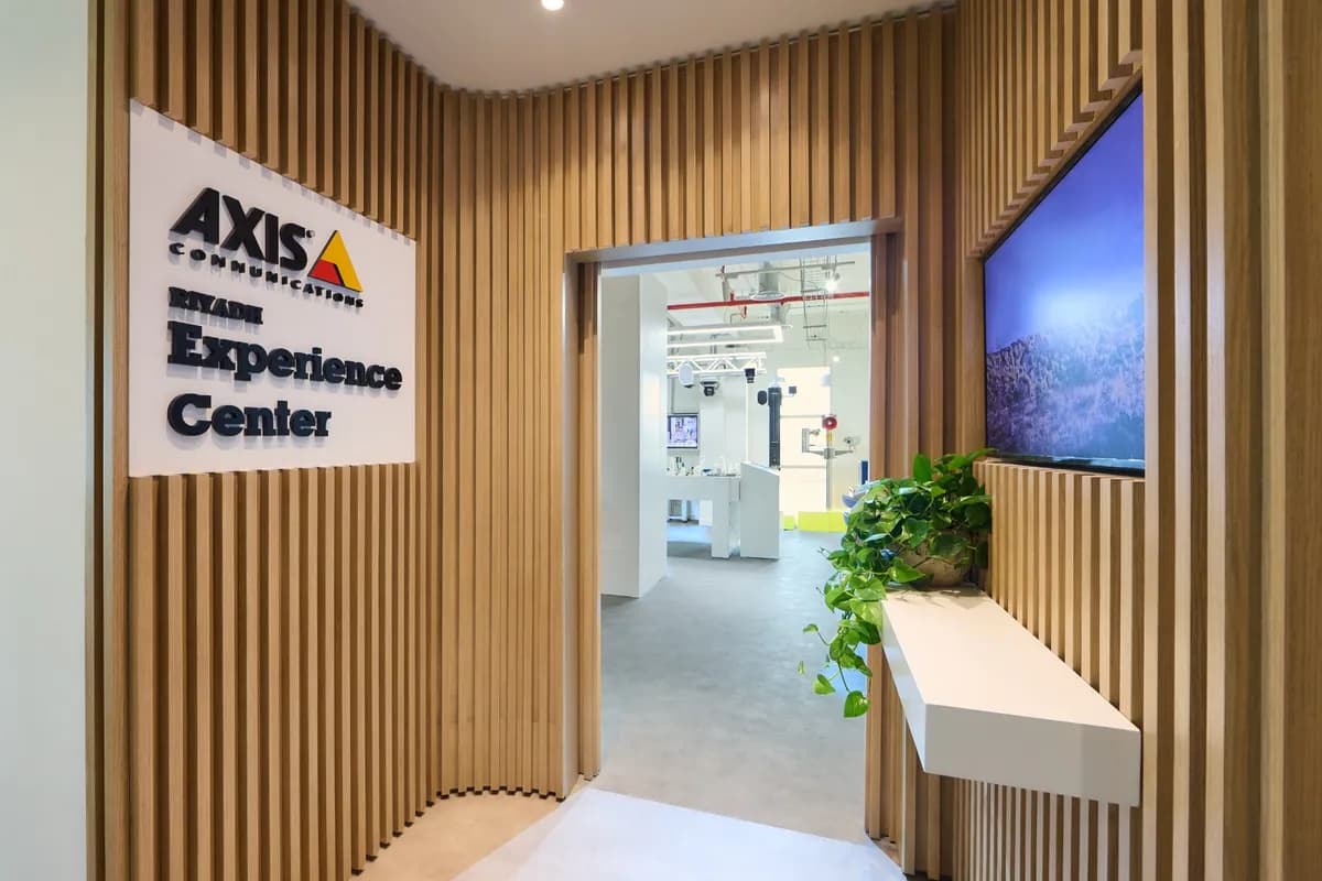 Axis Communications Launches New Experience Center in Riyadh- Advancing Security Innovation in Saudi Arabia2_ssict_1200_800