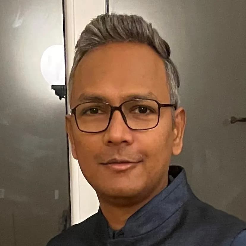 Suresh Subudhi, Managing Director and Senior Partner.png_ssict_828_828