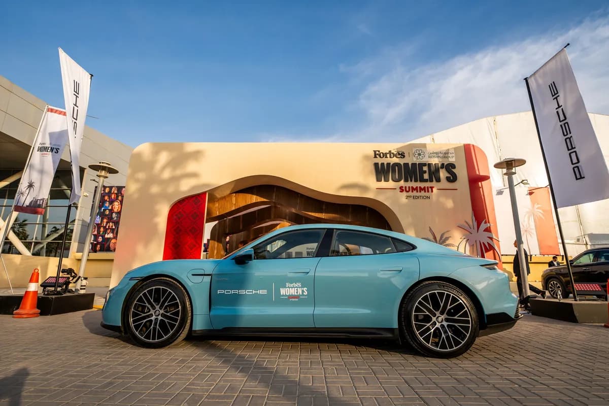 Porsche Forbes photo2.jpg_ssict_1200_800