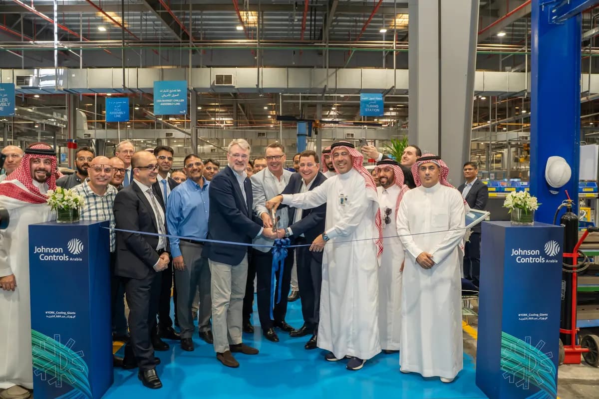 Joakim Weidemanis, CEO of Johnson Controls and Dr. Mohanad AlShaikh, CEO of Johnson Controls Arabia_ssict_1200_800