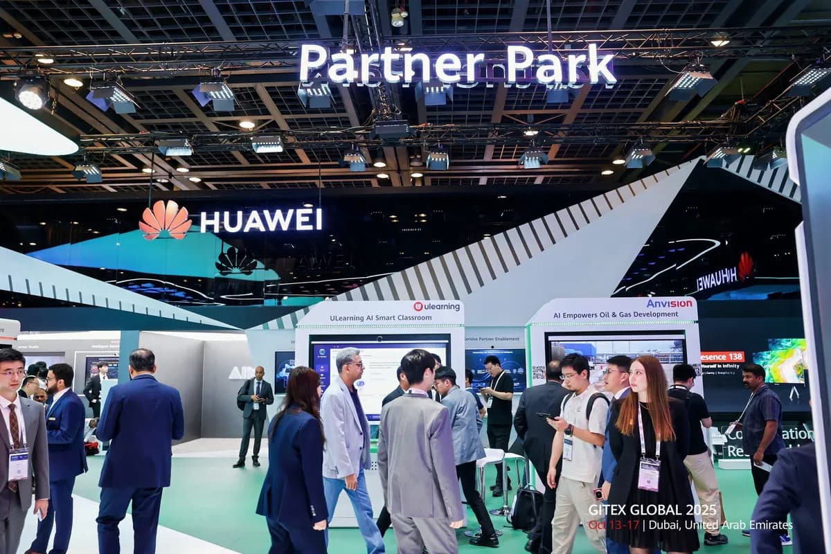 Huawei Partner Park at GITEX GLOBAL 2025_ssict_1200_800