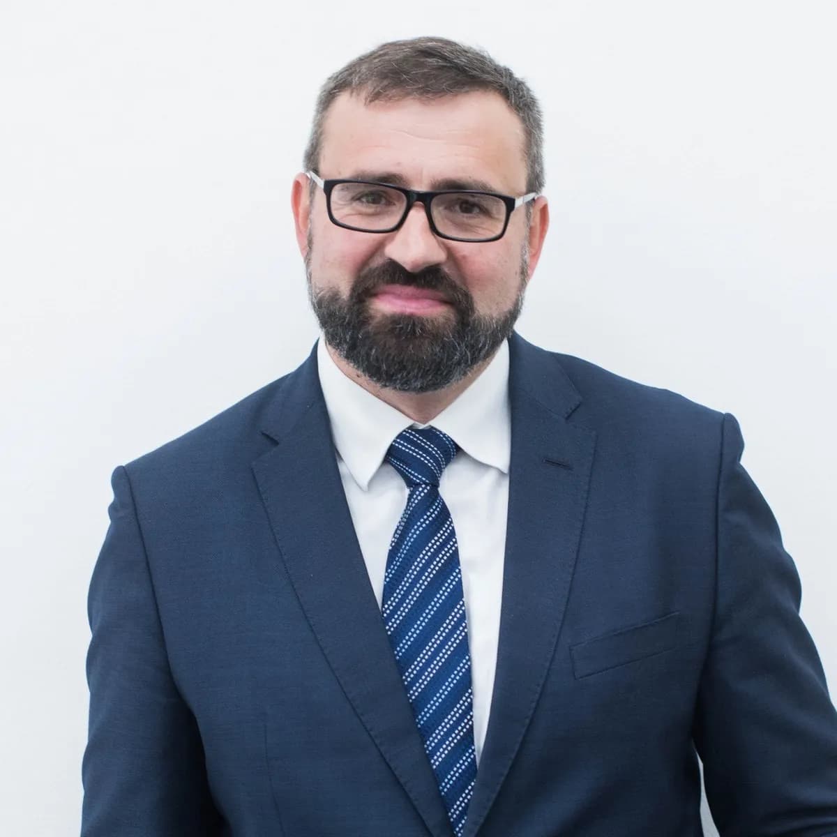 vasyl-zhygalo-managing-director-middle-east-and-emerging-markets-rx_ssict_1200_1200